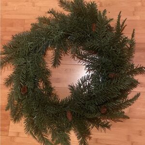Green Holiday Wreath with Pinecones
